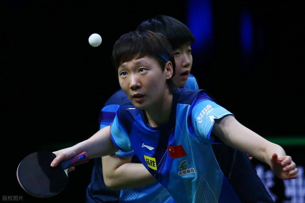 雷火电竞亚洲先驱-RB莱比锡实现惊险逆转，力压对手夺得胜利